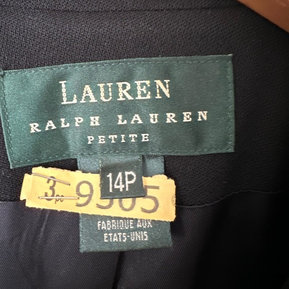 Ralph Lauren Double Breasted Wool Blazer w Crest- Missing 1 button - Picture 7 of 9